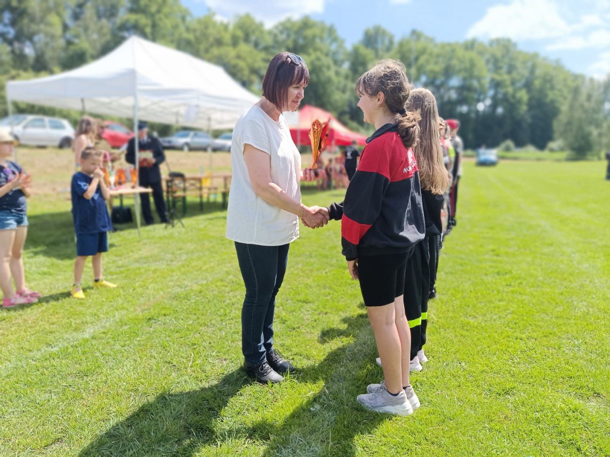 Gminne Zawody Sportowo-Pożarnicze w Nowogrodźcu