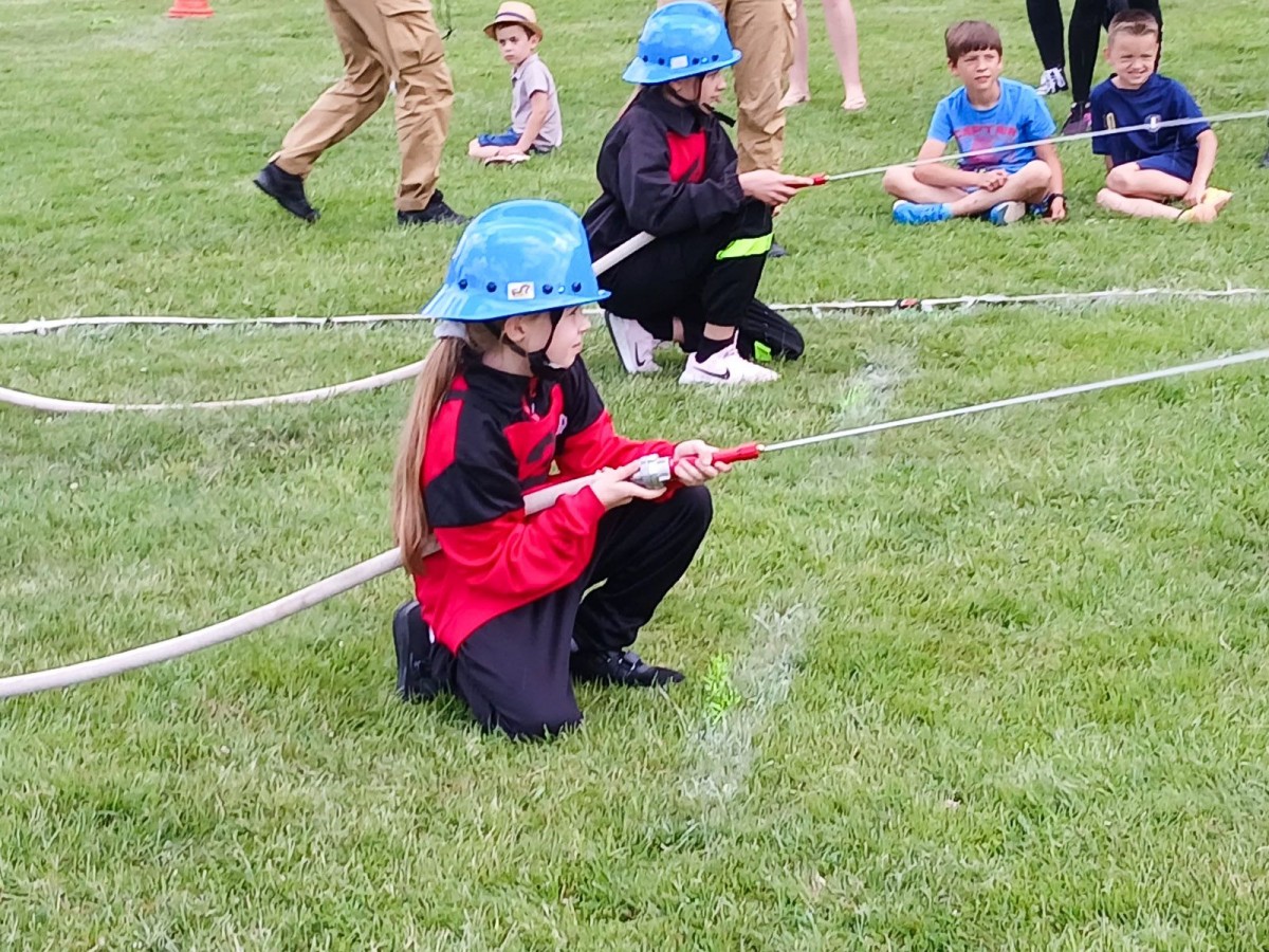 Gminne Zawody Sportowo-Pożarnicze w Nowogrodźcu
