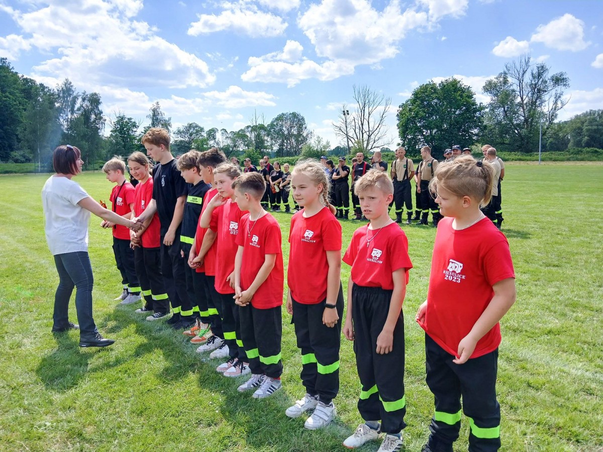 Gminne Zawody Sportowo-Pożarnicze w Nowogrodźcu