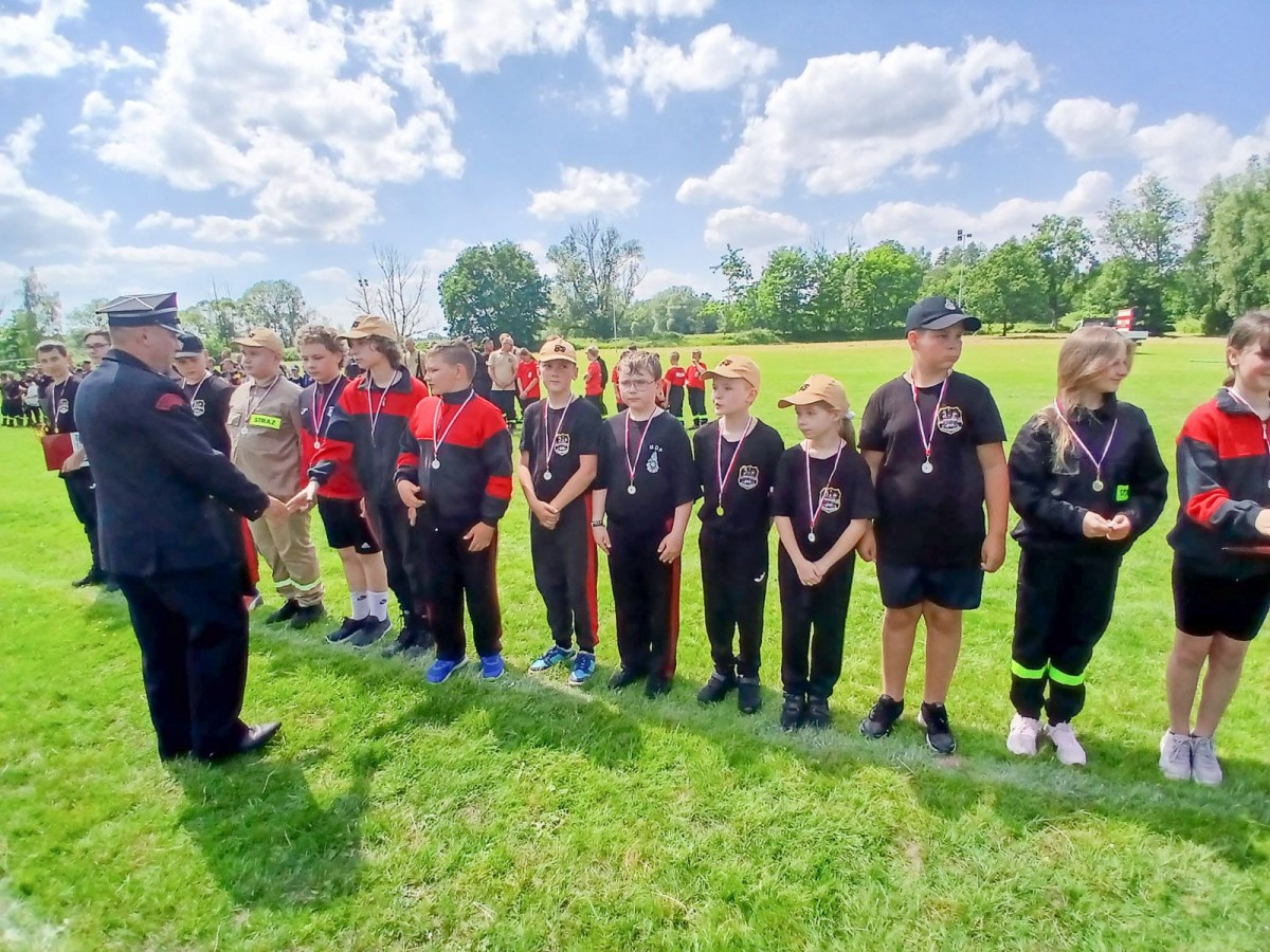 Gminne Zawody Sportowo-Pożarnicze w Nowogrodźcu