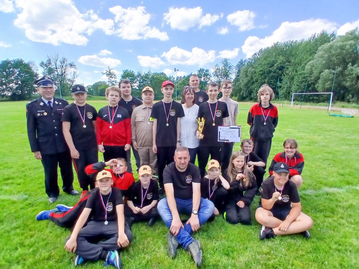 Gminne Zawody Sportowo-Pożarnicze w Nowogrodźcu