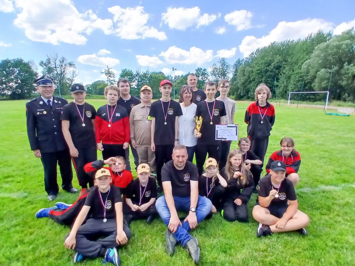 Gminne Zawody Sportowo-Pożarnicze w Nowogrodźcu