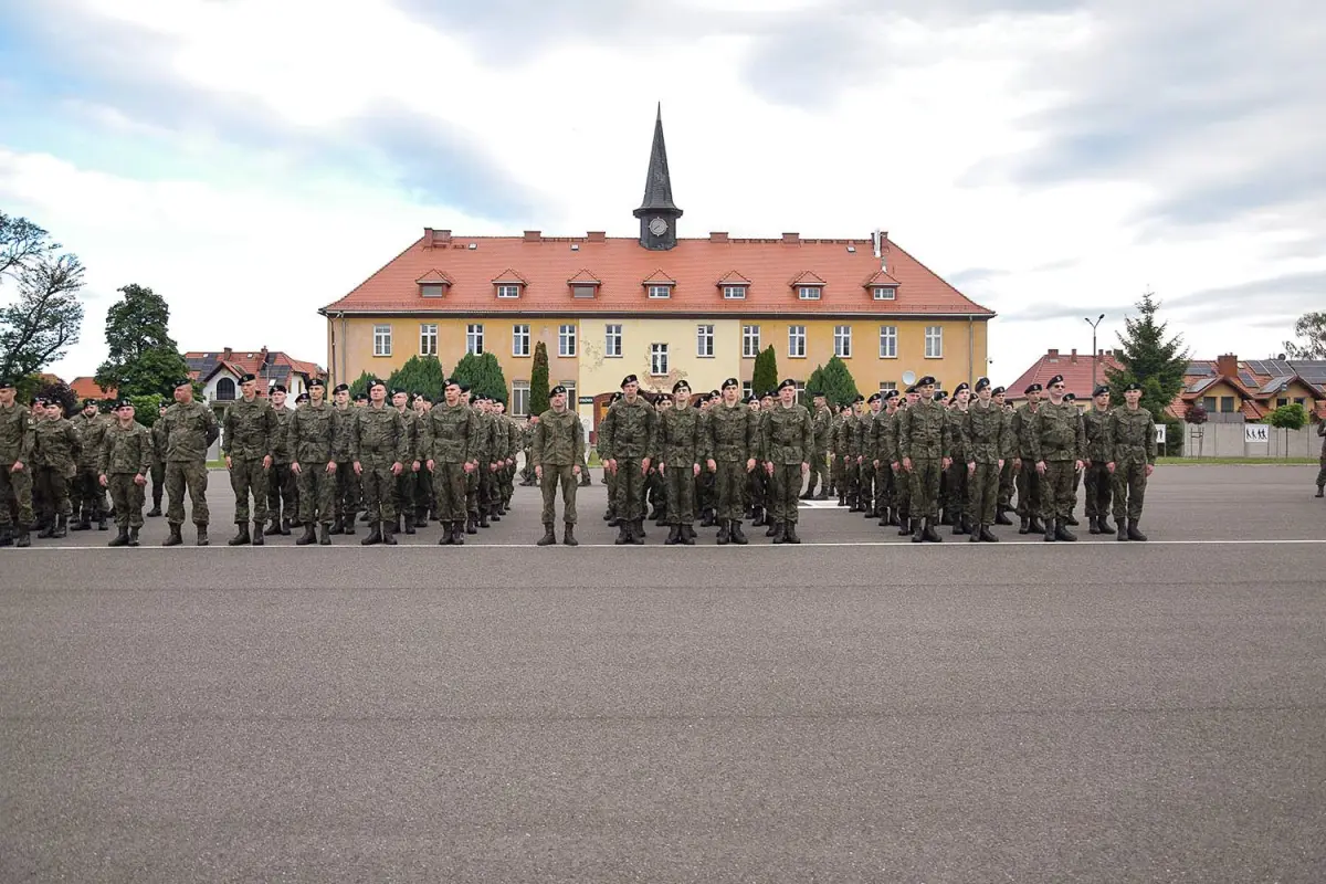 Elewi w 23 Śląskim Pułku Artylerii w Bolesławcu