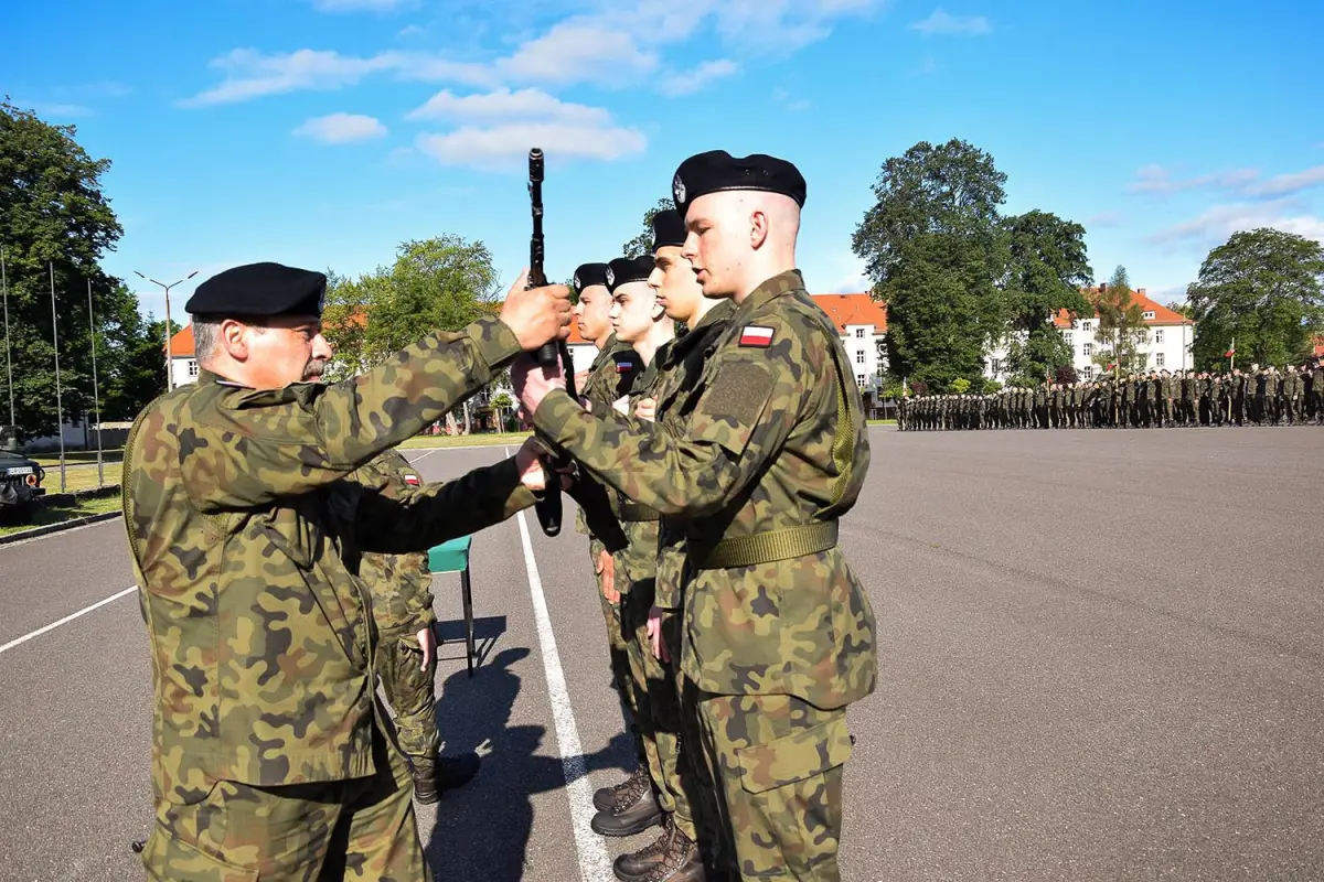 Elewi w 23 Śląskim Pułku Artylerii w Bolesławcu