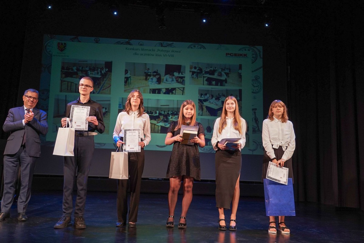 Uroczystość w Teatrze Starym w Bolesławcu