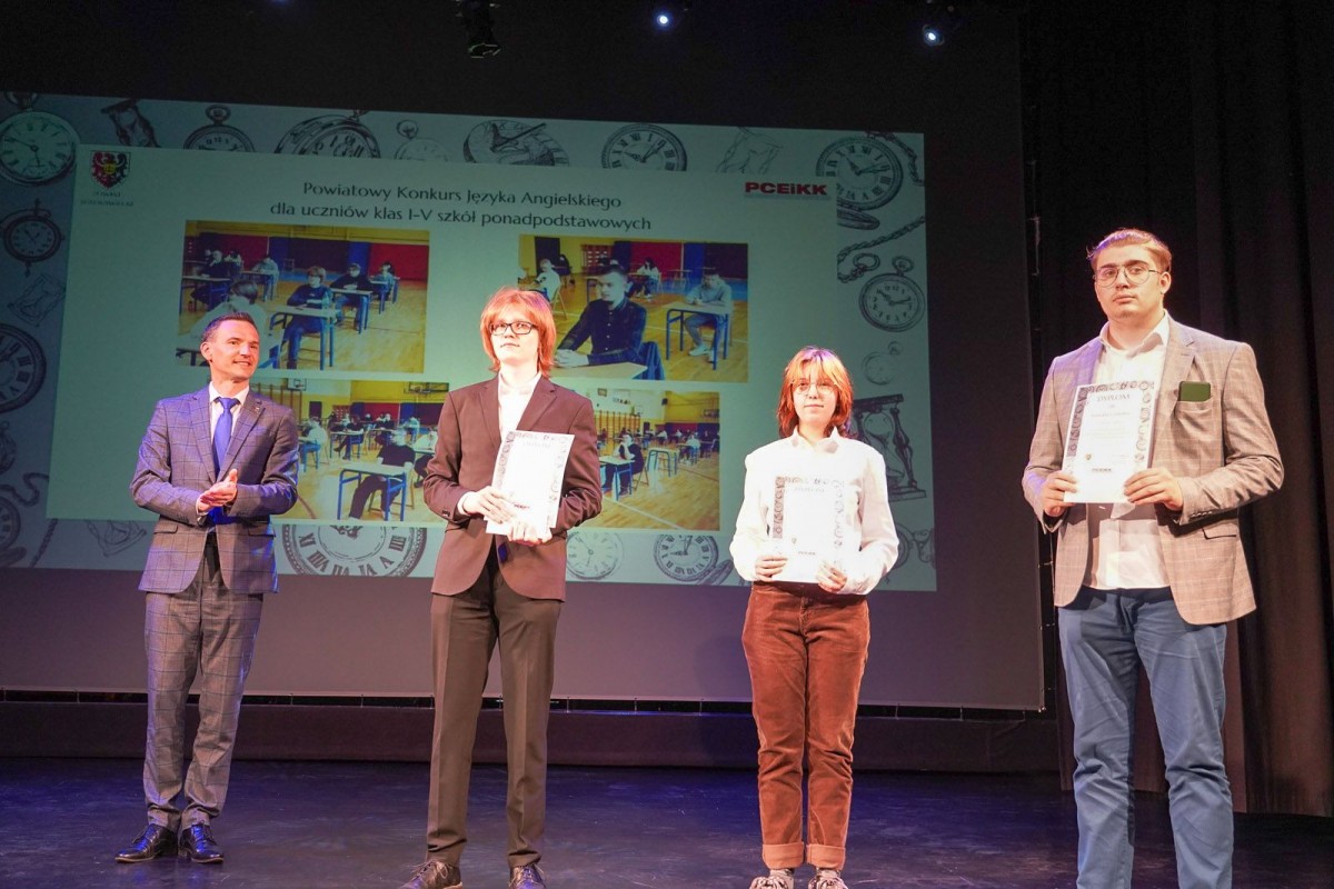 Uroczystość w Teatrze Starym w Bolesławcu