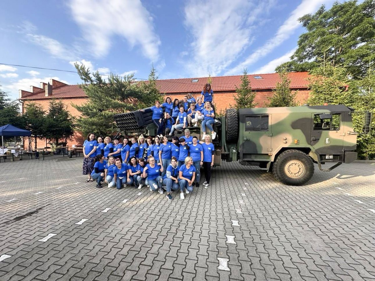 Przedszkolaki w 23 Śląskim Pułku Artylerii w Bolesławcu