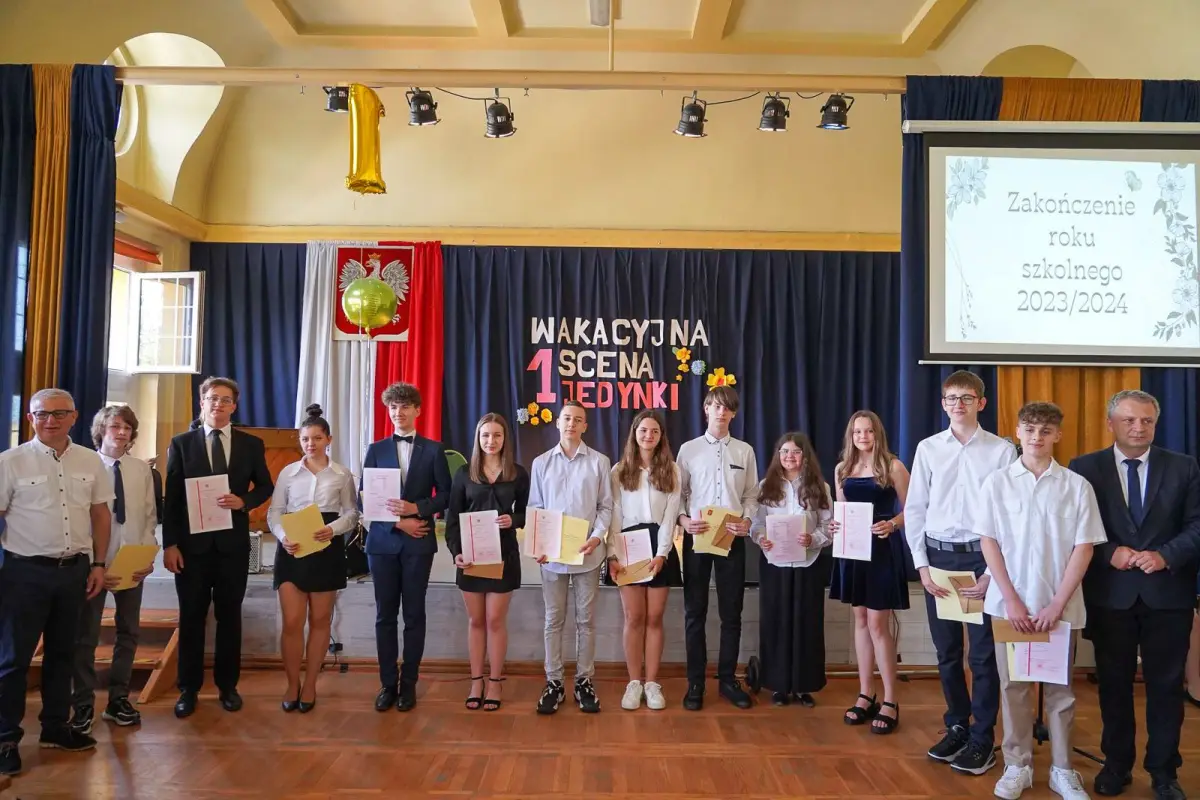 Uroczystość w I Liceum Ogólnokształcącym w Bolesławcu