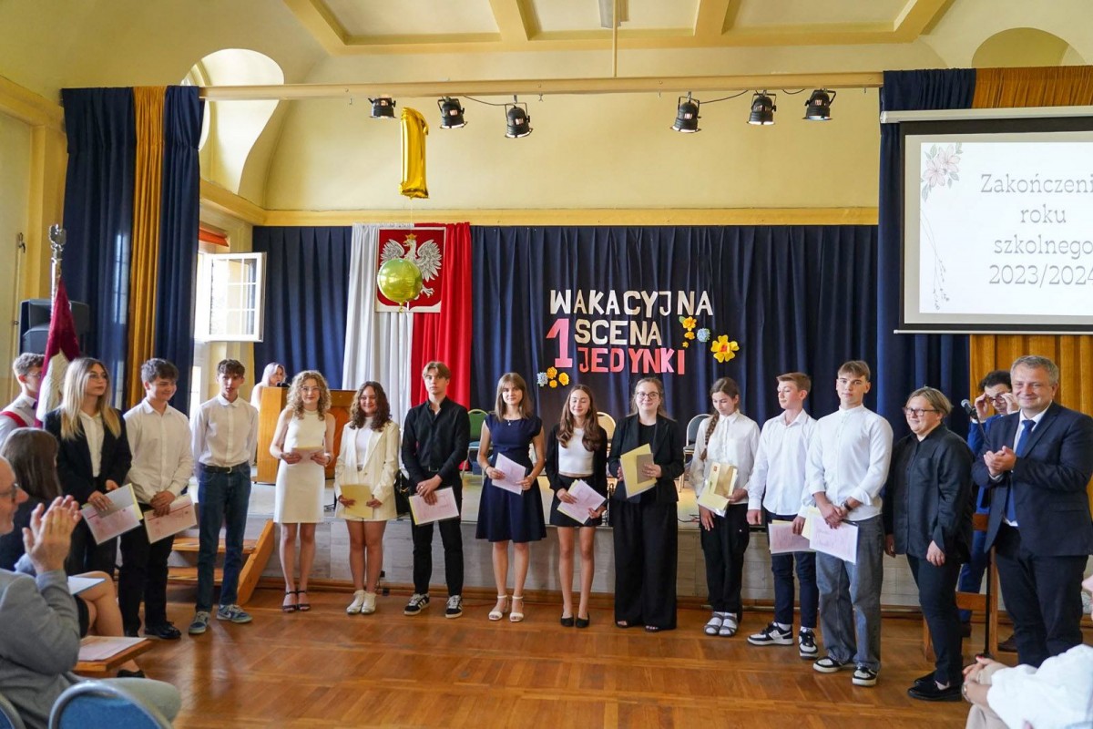 Uroczystość w I Liceum Ogólnokształcącym w Bolesławcu