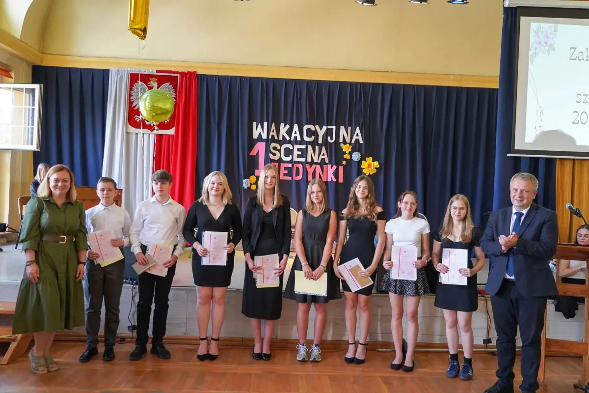 Uroczystość w I Liceum Ogólnokształcącym w Bolesławcu