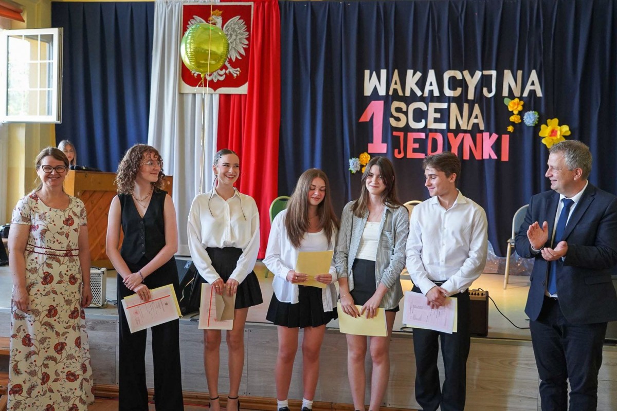 Uroczystość w I Liceum Ogólnokształcącym w Bolesławcu