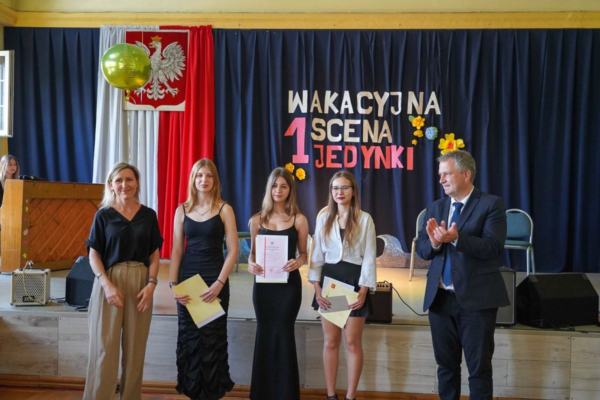 Uroczystość w I Liceum Ogólnokształcącym w Bolesławcu