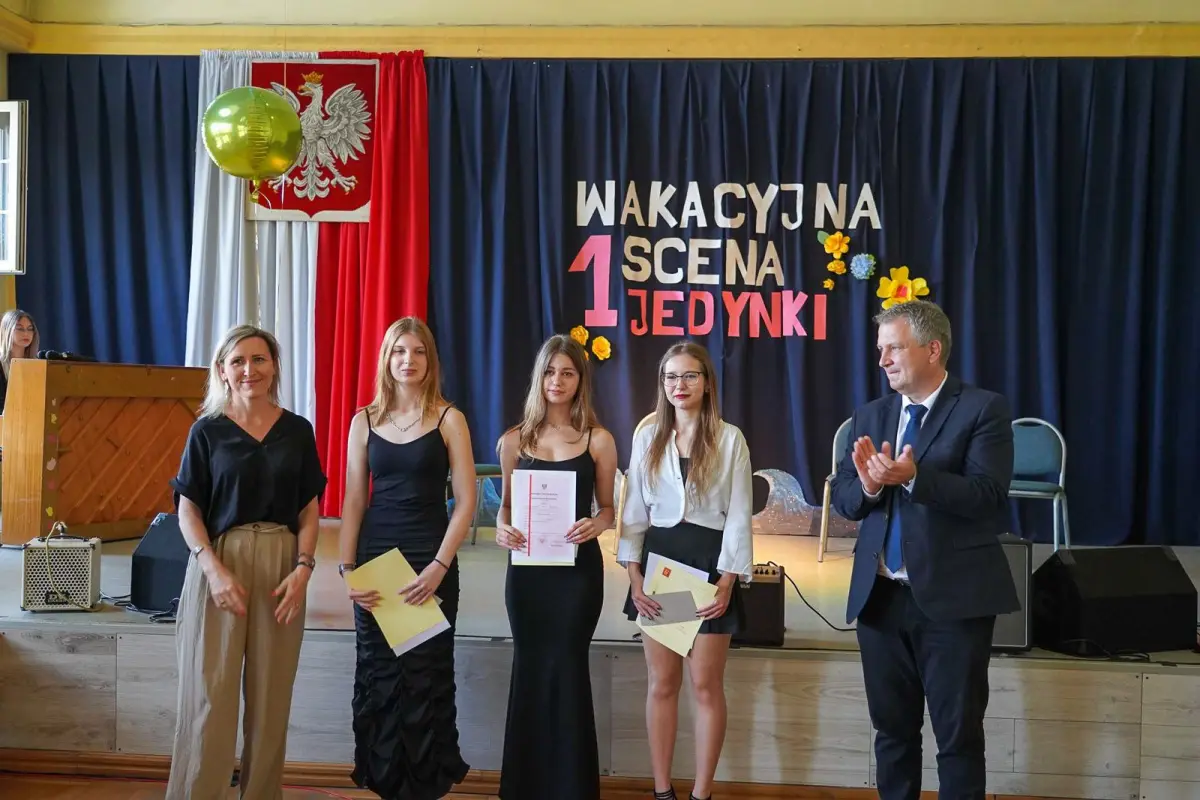 Uroczystość w I Liceum Ogólnokształcącym w Bolesławcu