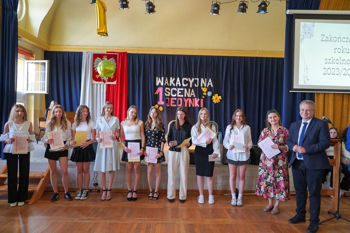 Uroczystość w I Liceum Ogólnokształcącym w Bolesławcu