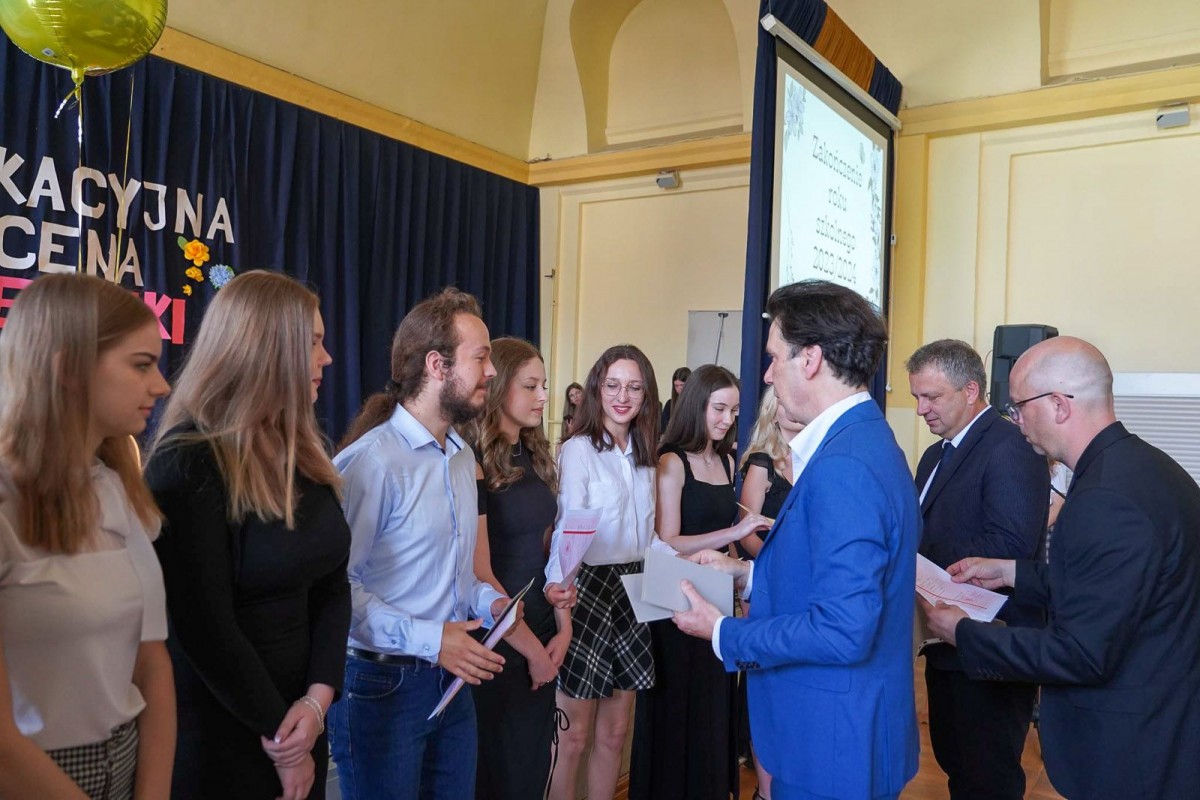 Uroczystość w I Liceum Ogólnokształcącym w Bolesławcu