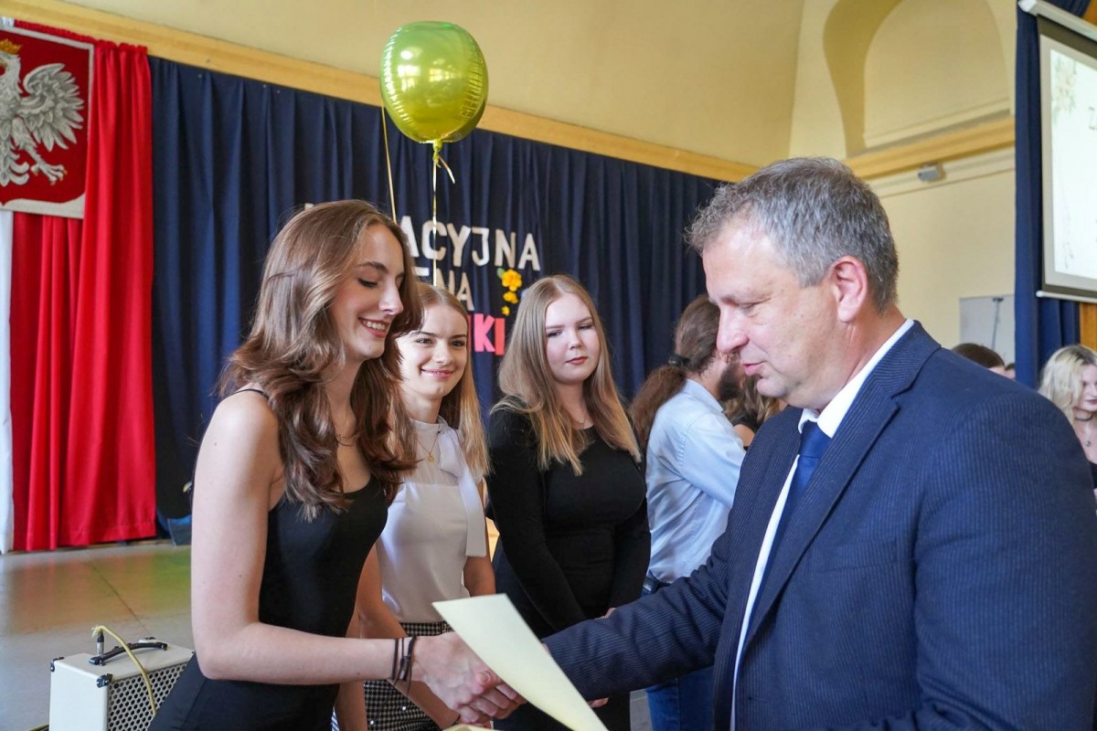 Uroczystość w I Liceum Ogólnokształcącym w Bolesławcu