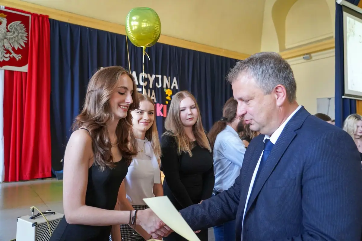 Uroczystość w I Liceum Ogólnokształcącym w Bolesławcu