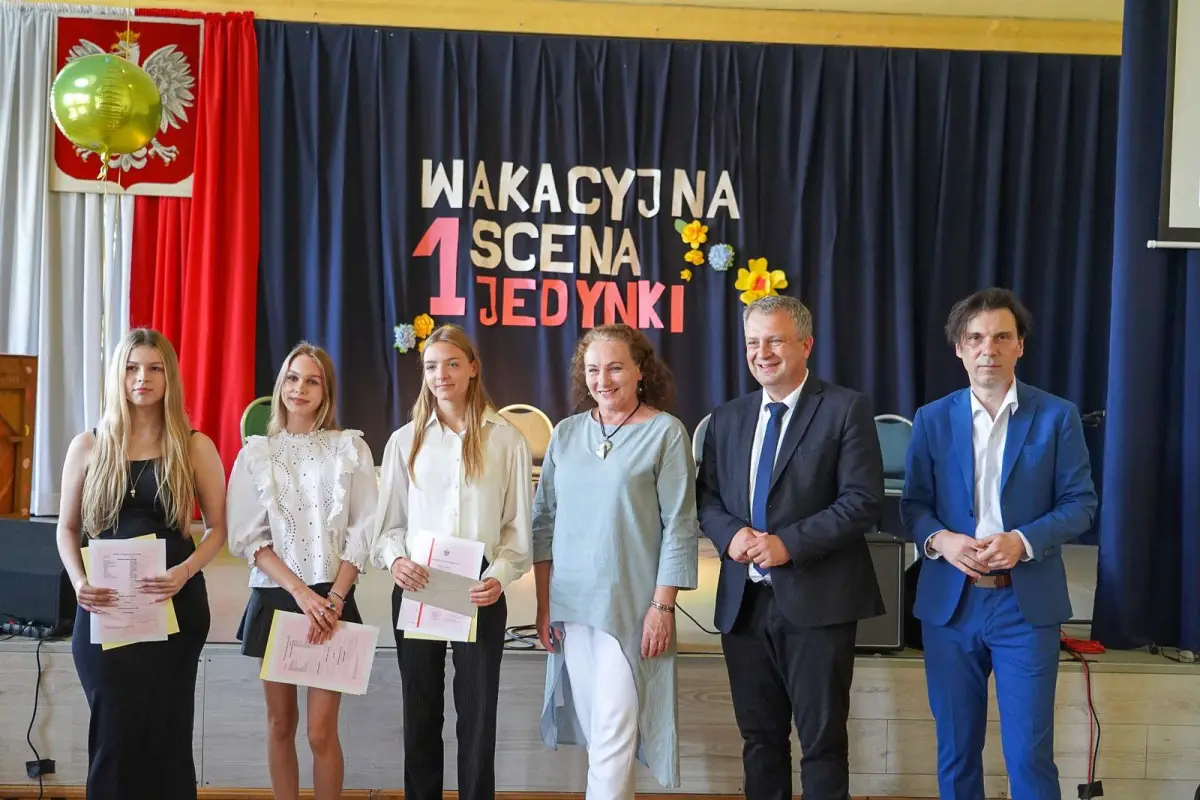 Uroczystość w I Liceum Ogólnokształcącym w Bolesławcu