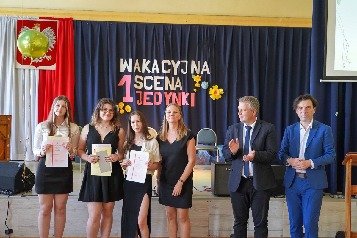 Uroczystość w I Liceum Ogólnokształcącym w Bolesławcu