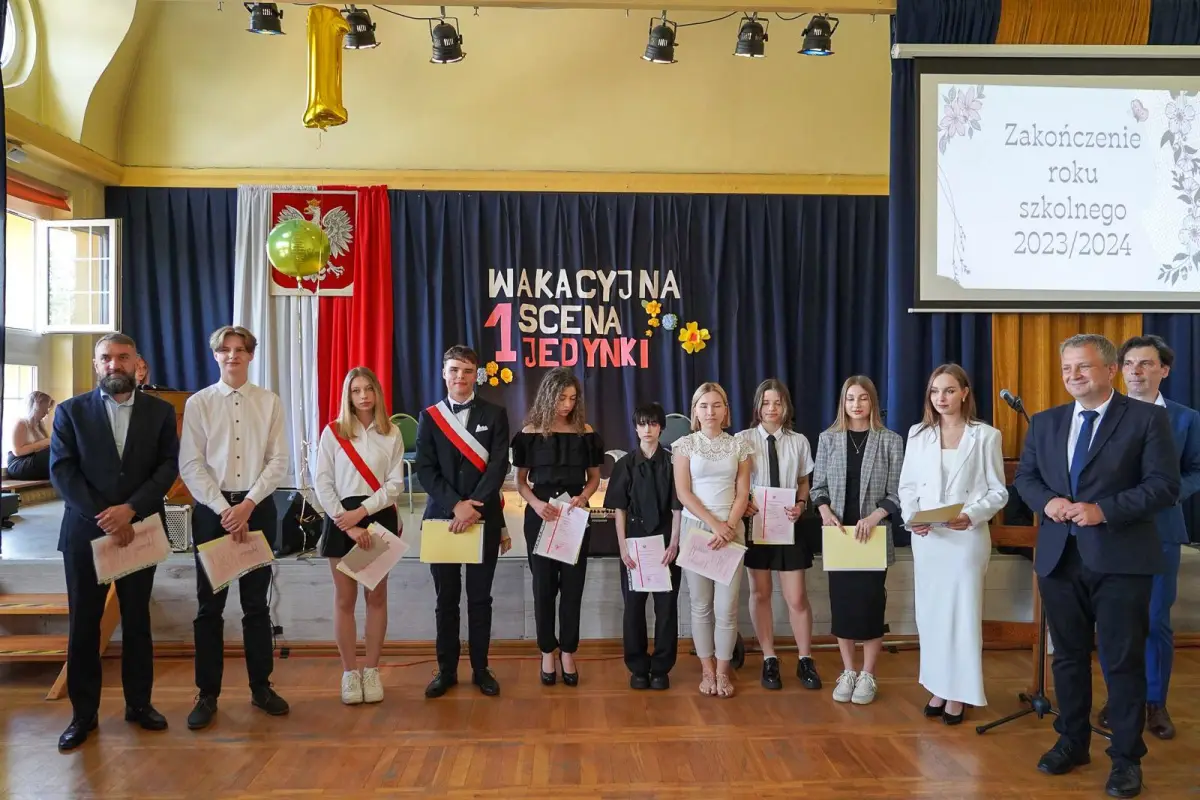 Uroczystość w I Liceum Ogólnokształcącym w Bolesławcu