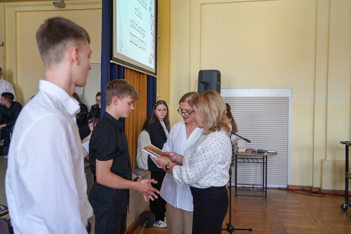 Uroczystość w I Liceum Ogólnokształcącym w Bolesławcu