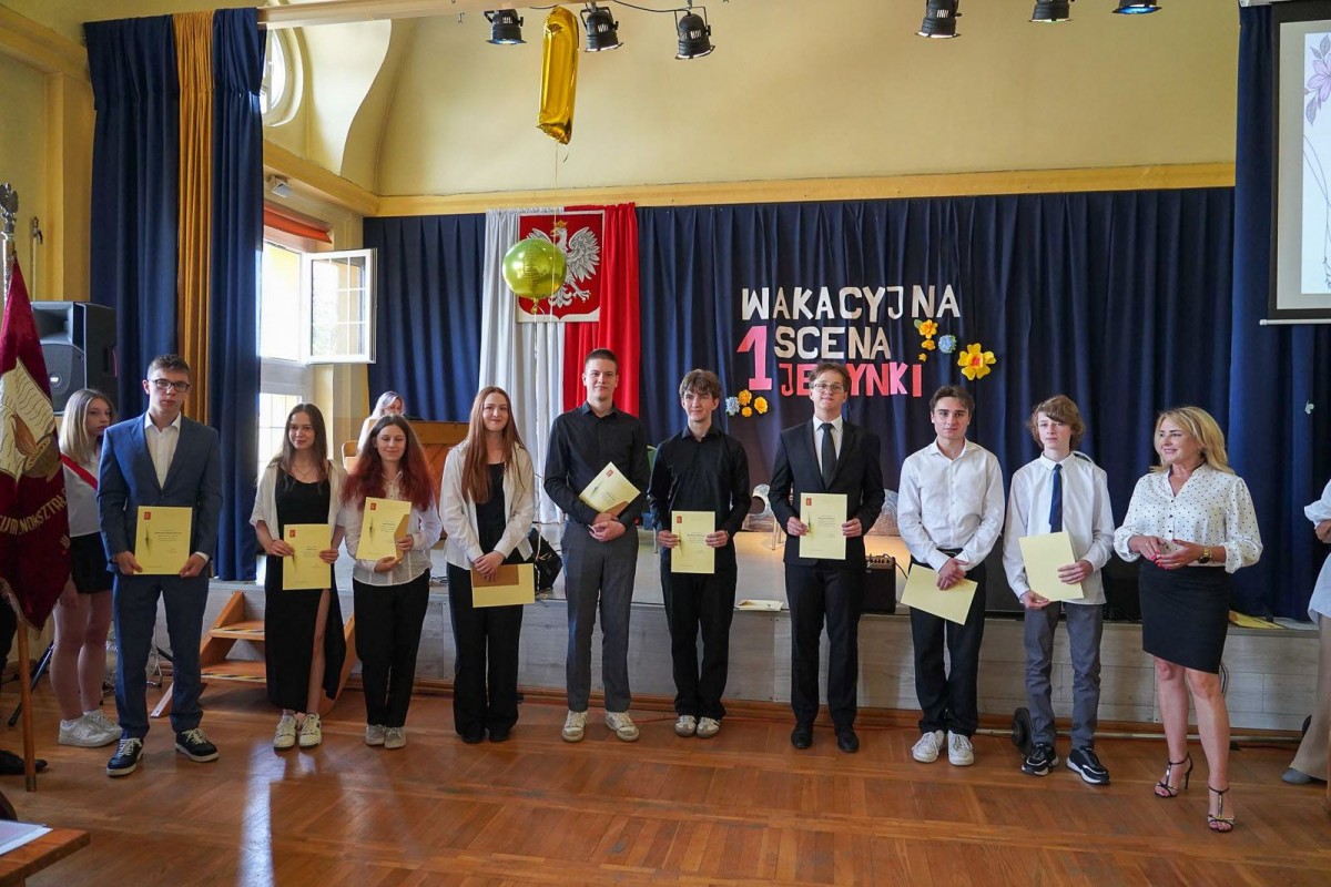 Uroczystość w I Liceum Ogólnokształcącym w Bolesławcu