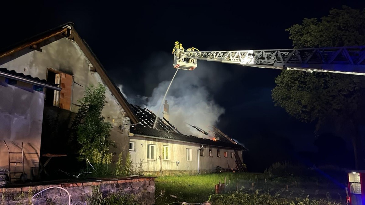 Pożar budynku w Nowych Jaroszowicach