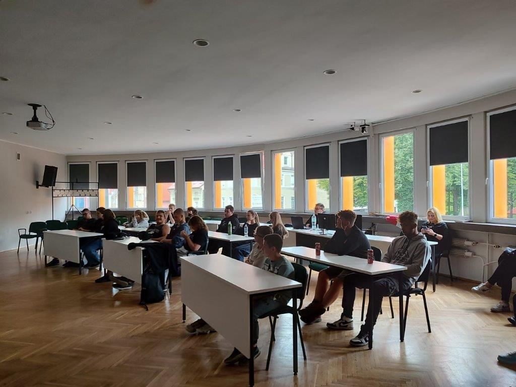 Wpływ środków odurzających – prelekcja w PCPR w Bolesławcu