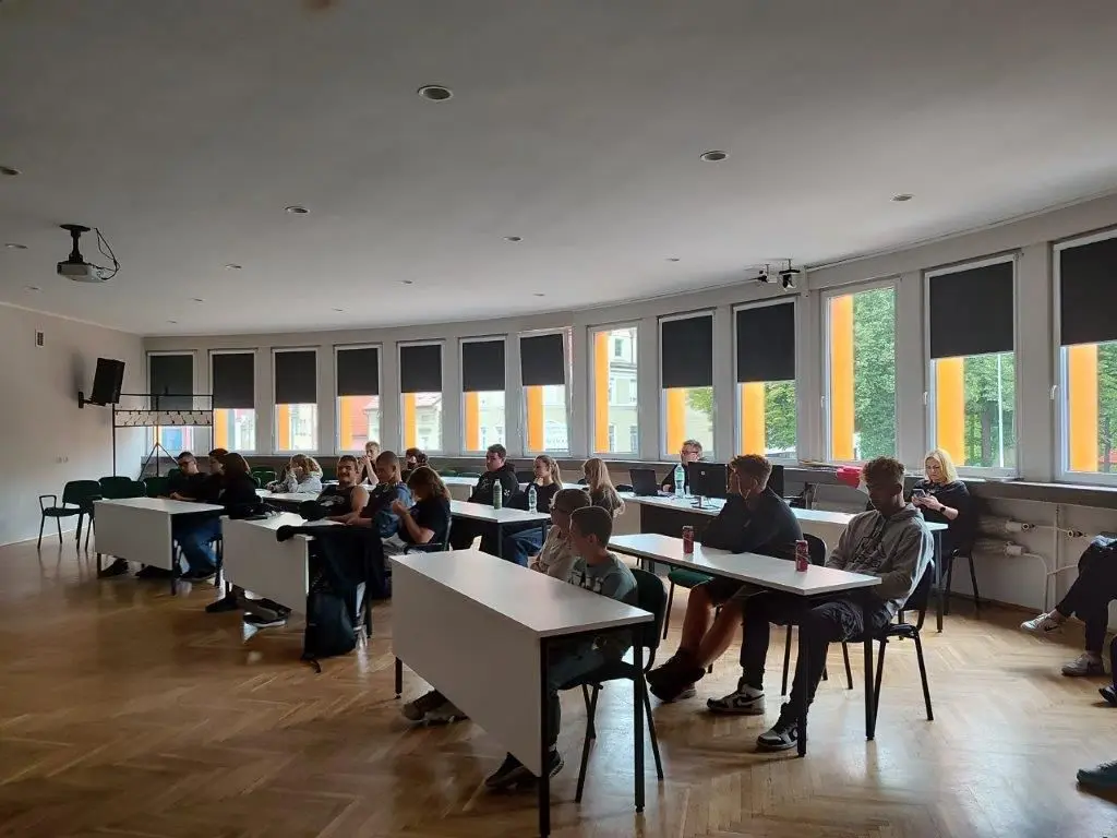 Wpływ środków odurzających – prelekcja w PCPR w Bolesławcu