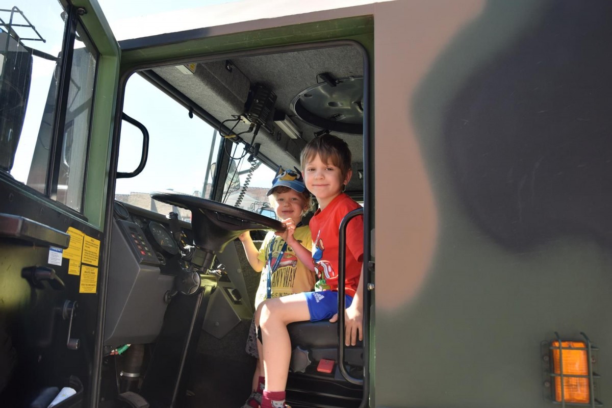 Przysięga wojskowa na rynku we Wleniu