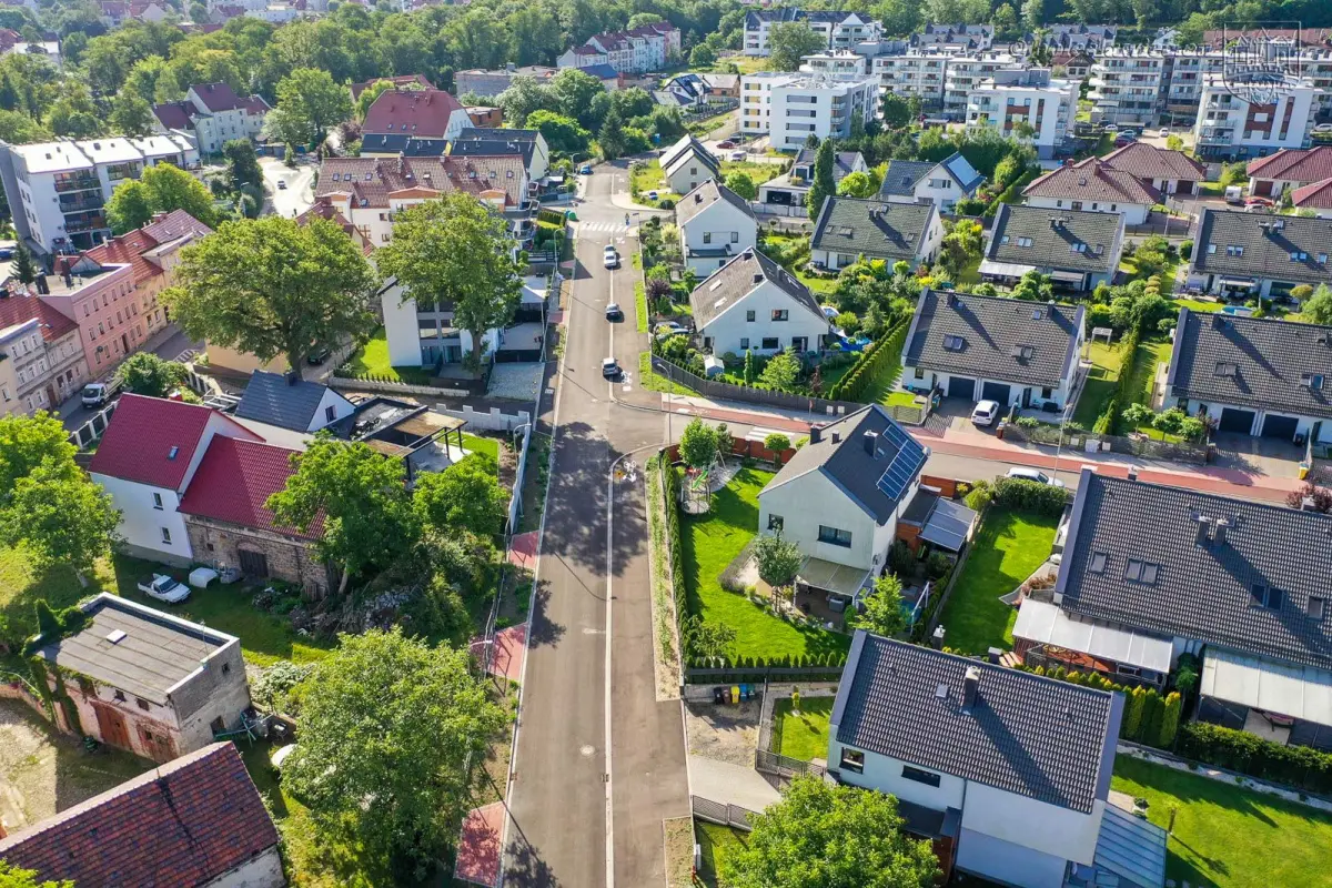 Ulica Powstańców Warszawy