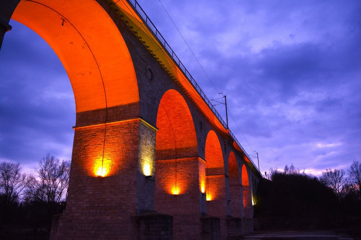 Kadry z klipu Arkadiusza Kanibala