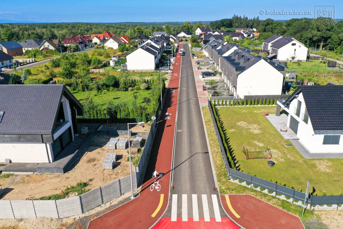 Droga przy ulicy Kresów II RP w Bolesławcu