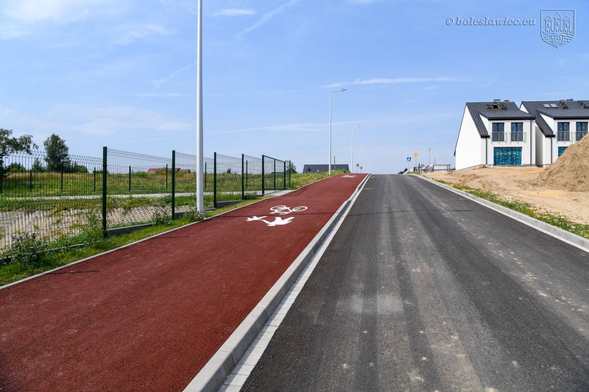 Droga przy ulicy Kresów II RP w Bolesławcu