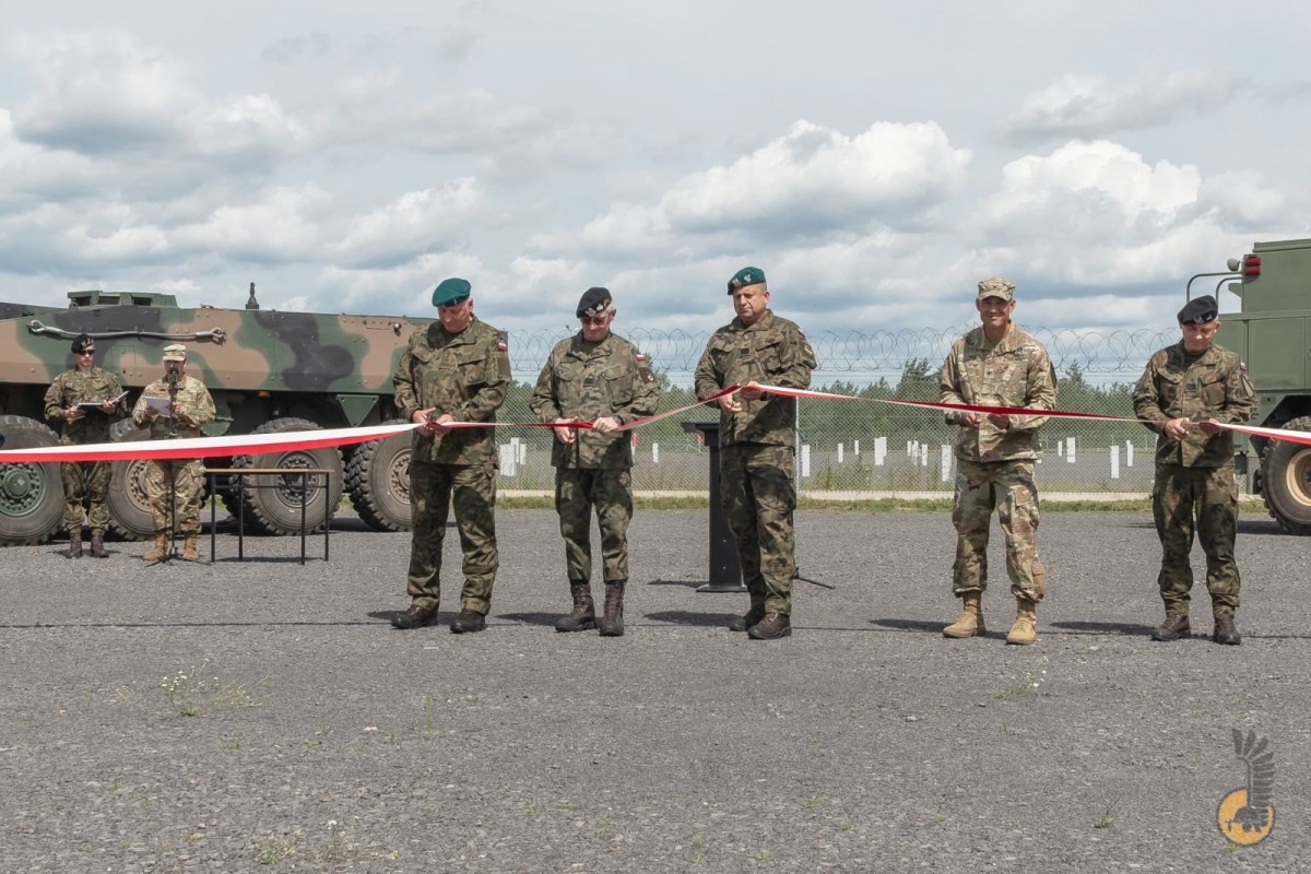 Otwarcie nowego obozowiska US Army w Świętoszowie