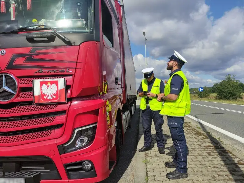 Policyjna akcja na A4 z użyciem drona