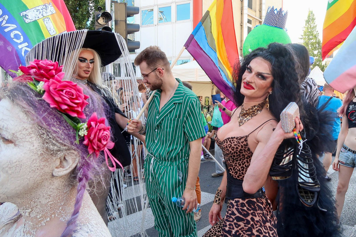Drugi Marsz Równości w Bolesławcu podczas Święta Ceramiki