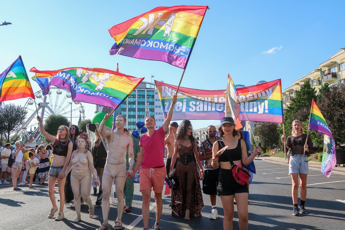 Drugi Marsz Równości w Bolesławcu podczas Święta Ceramiki