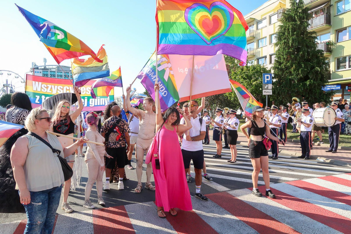 Drugi Marsz Równości w Bolesławcu podczas Święta Ceramiki