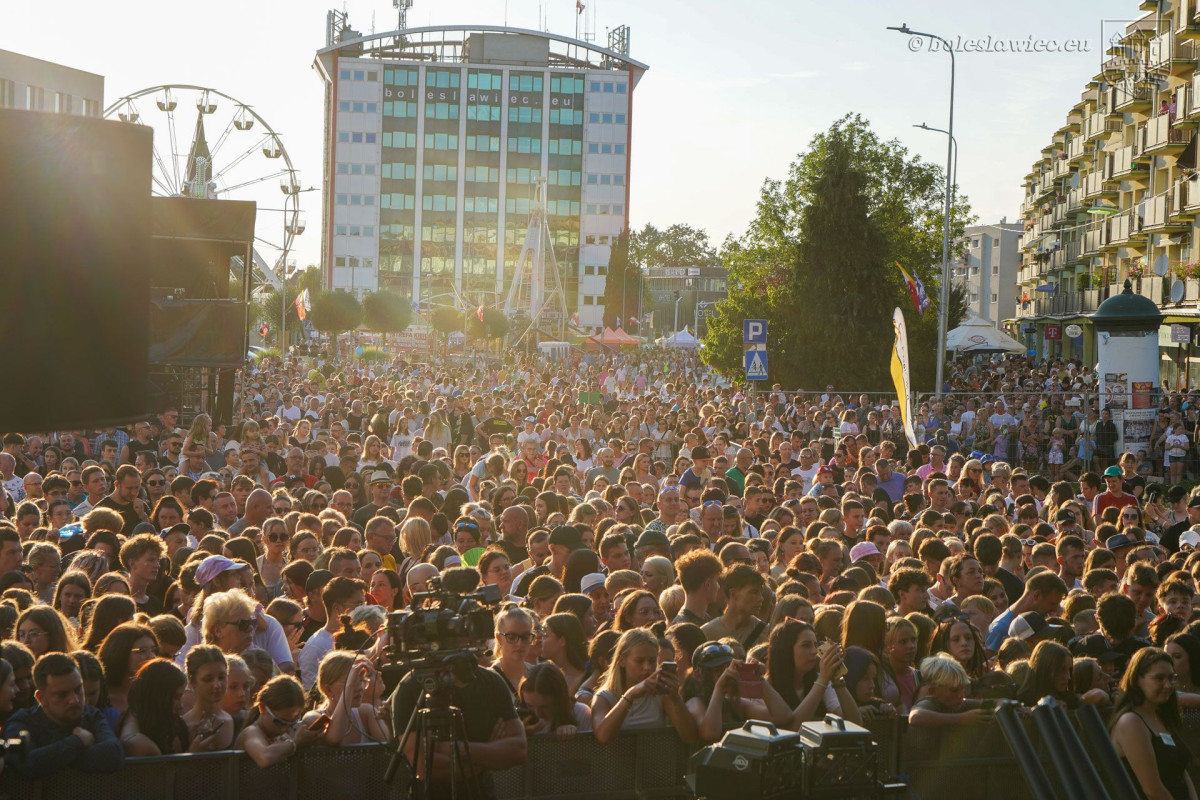 Smolasty i Gromee wystąpili w piątkowy wieczór na głównej scenie święta ceramiki
