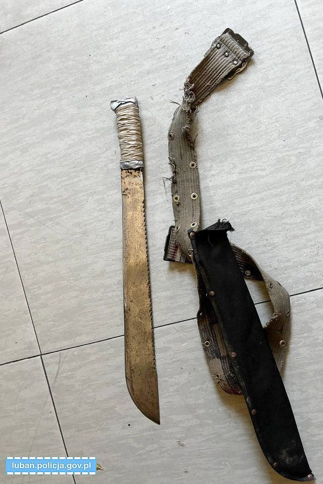 Maczeta i podejrzany