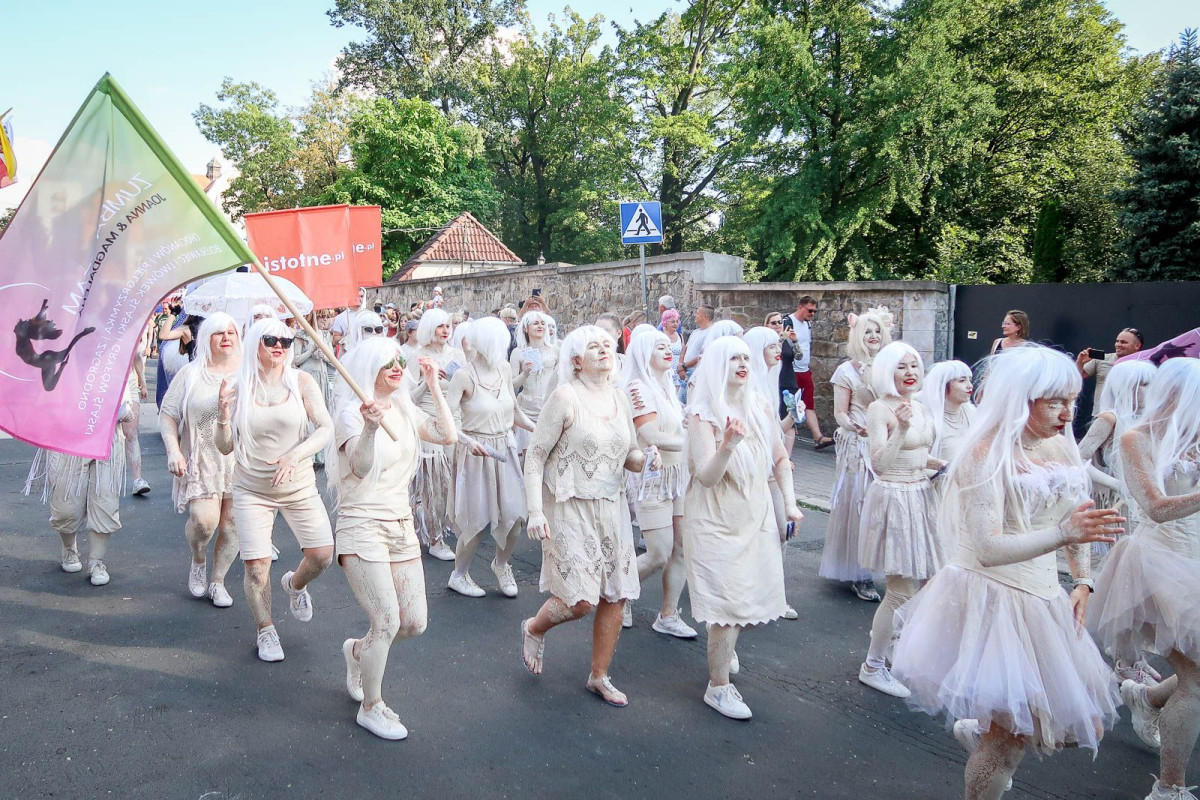 Tańczące Glinoludki – Zumba Team Joanna & Magdalena