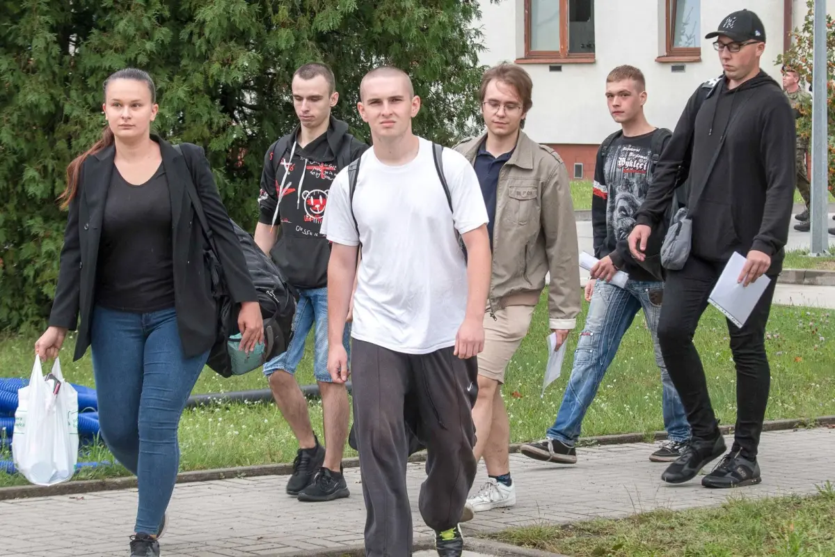 Nowi ochotnicy w świętoszowskiej brygadzie