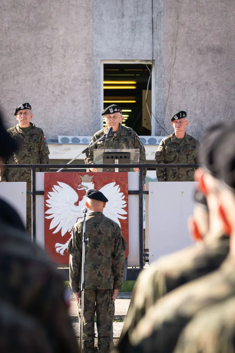 Elewi dostali broń