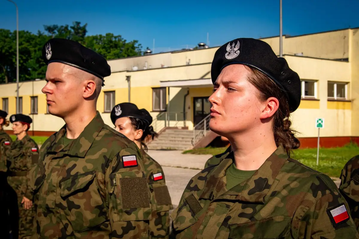 Elewi dostali broń