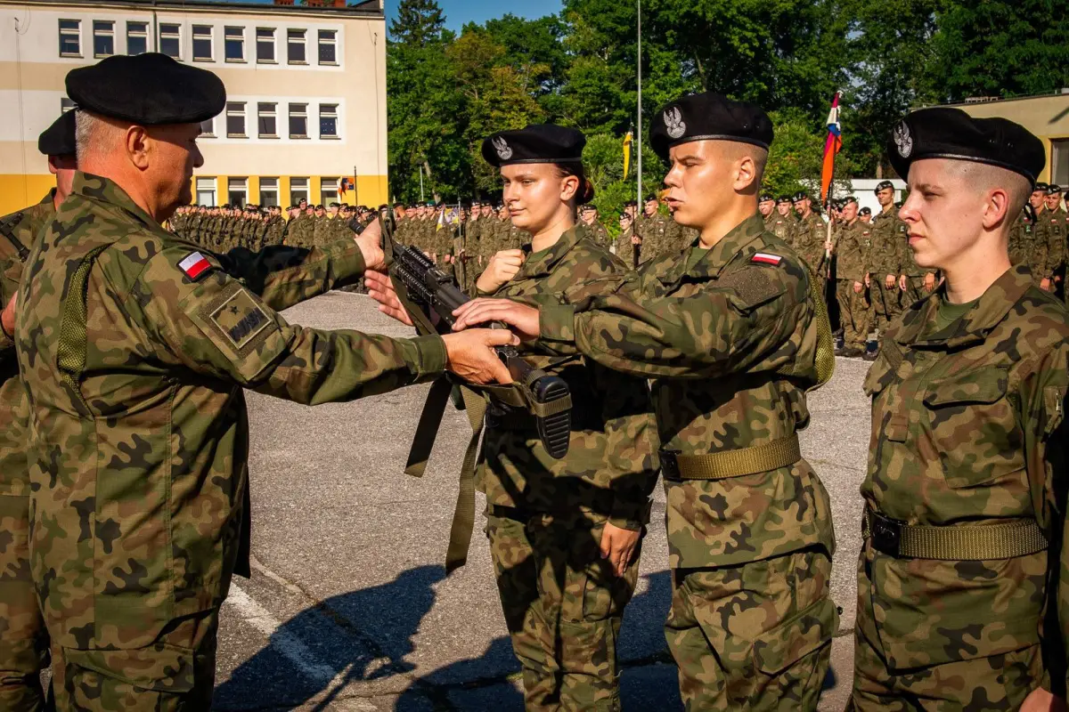 Elewi dostali broń