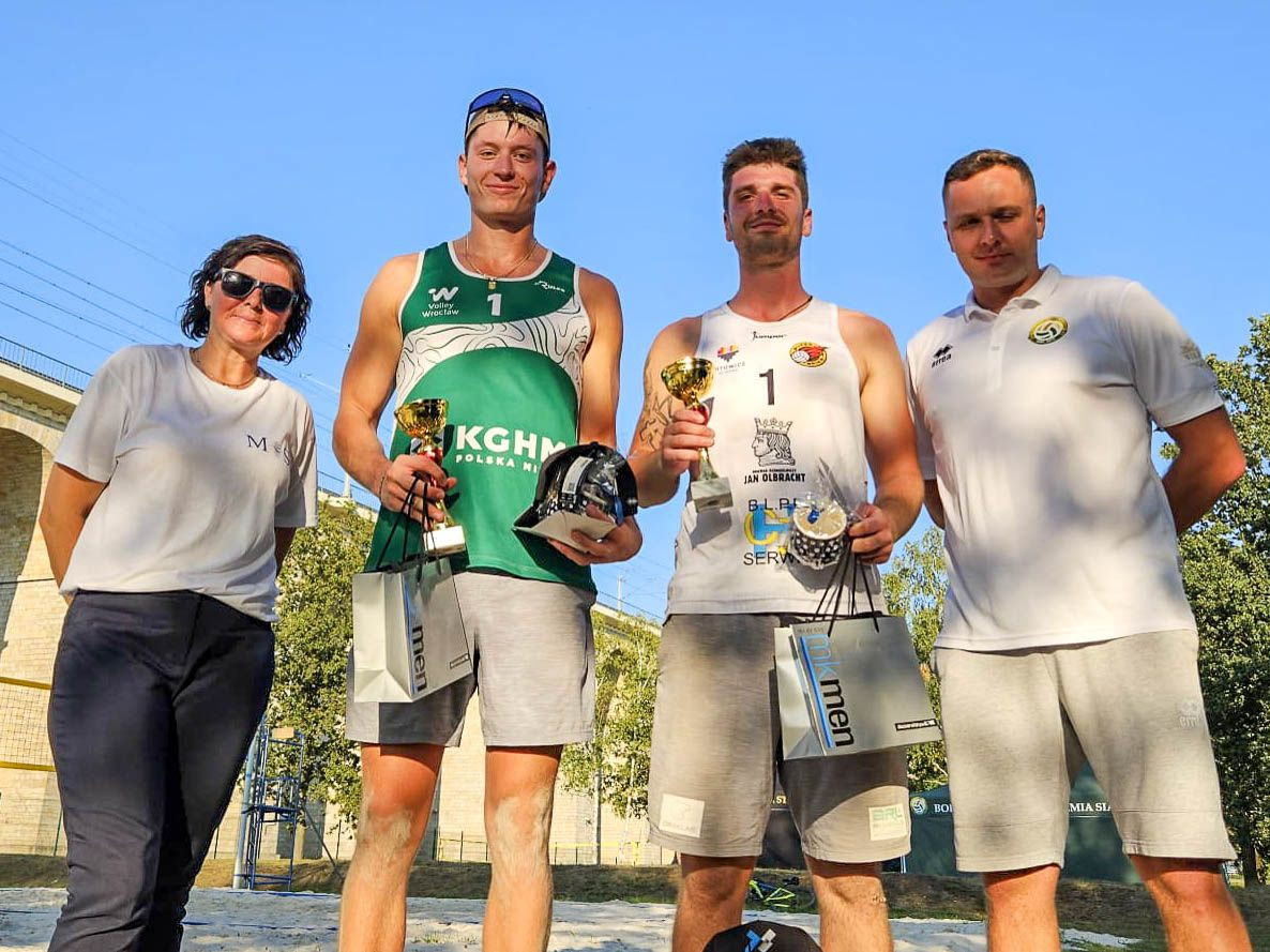 Turniej siatkówki plażowej