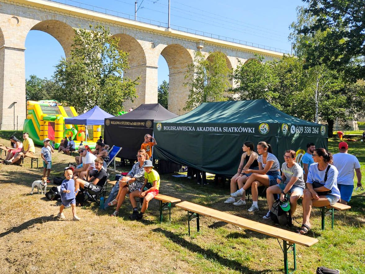 Turniej siatkówki plażowej
