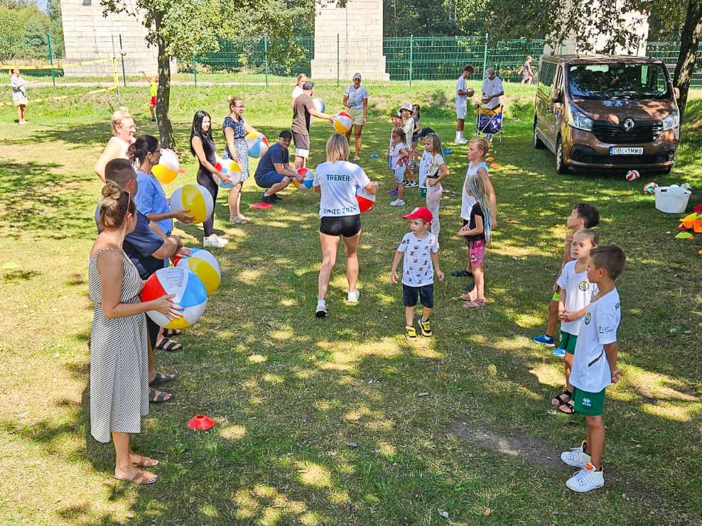 Turniej siatkówki plażowej