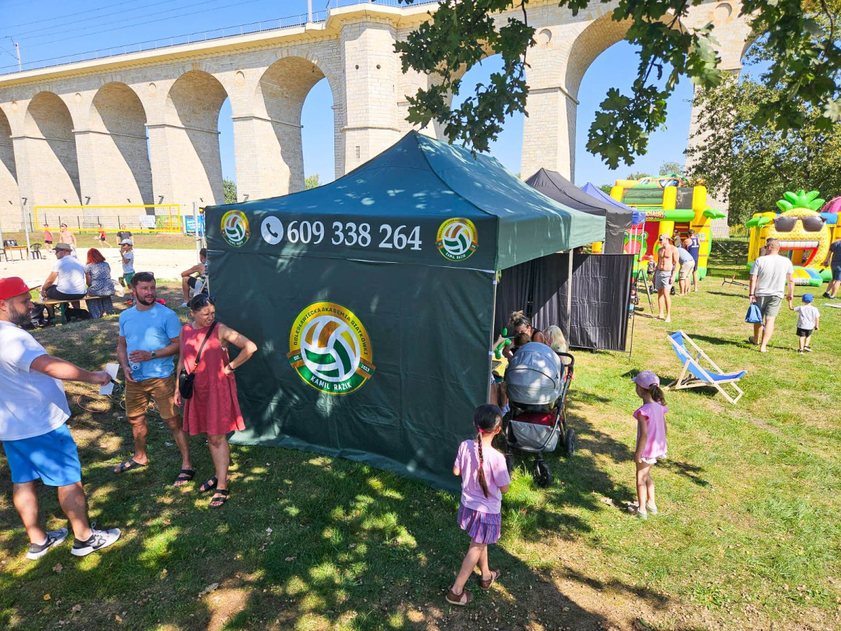 Turniej siatkówki plażowej